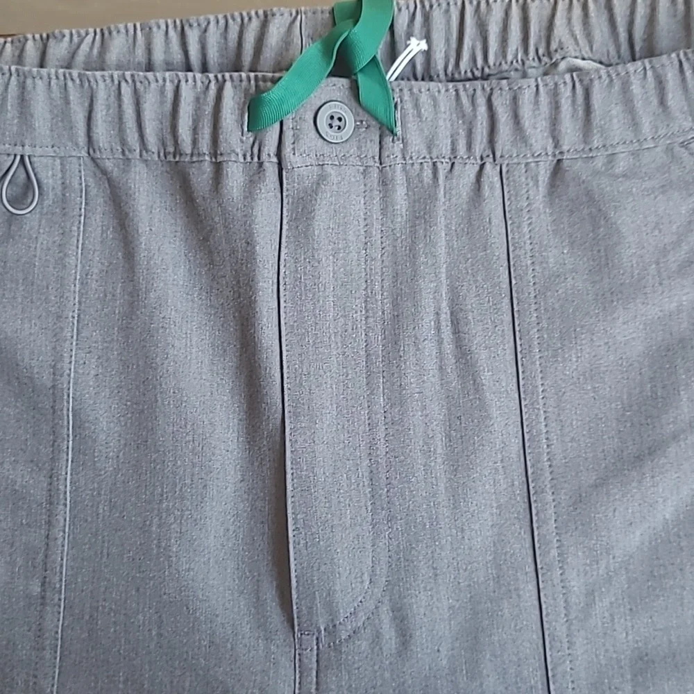 NWT Figs Cairo Grey Cargo Scrub Pants Men's sz XL